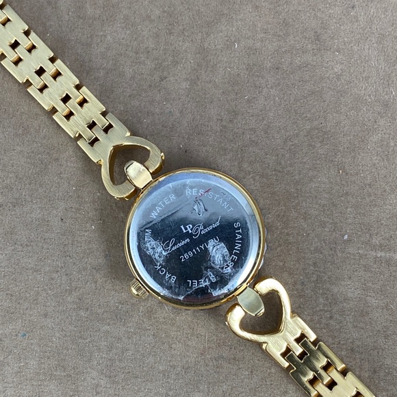 NIB Lucien Piccard Watch 8:25 inch long 1  inch in diameter - Picture 4 of 8